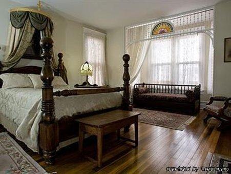 Bed and Breakfast The Historic Morris Harvey House Fayetteville Pokoj fotografie