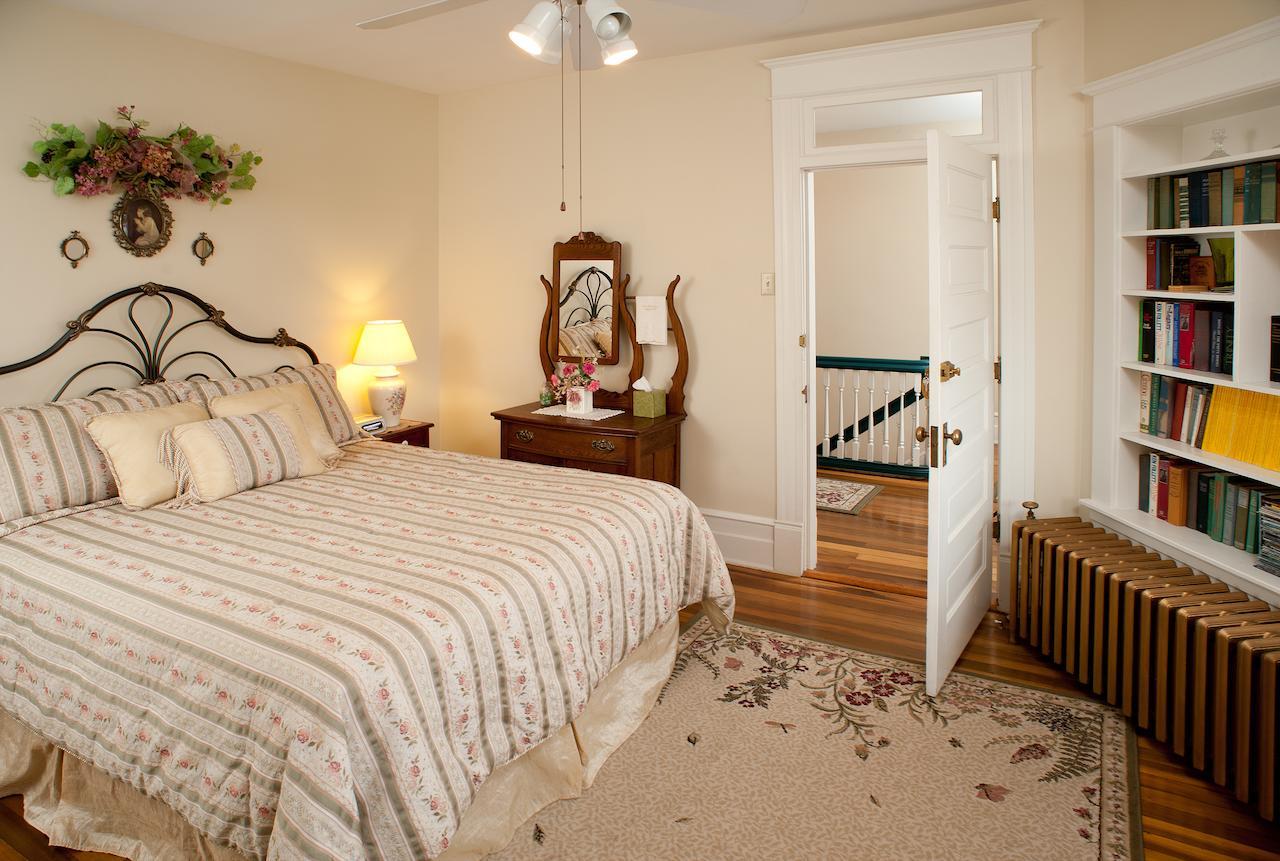 Bed and Breakfast The Historic Morris Harvey House Fayetteville Pokoj fotografie